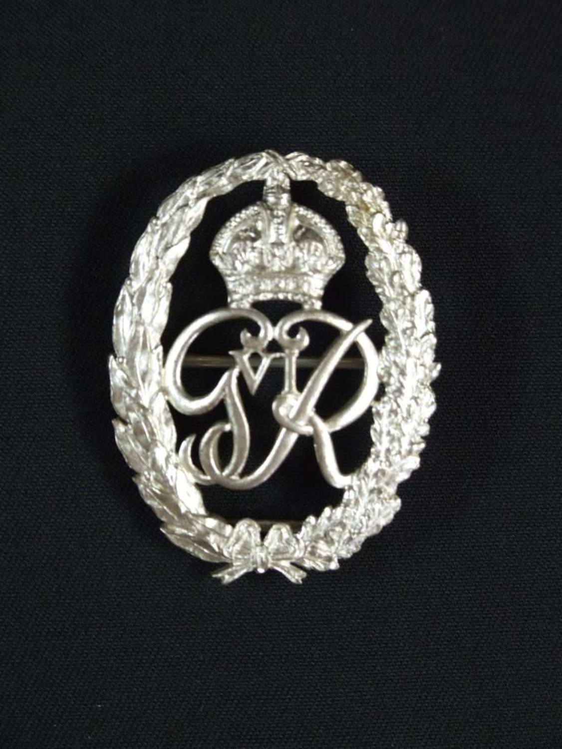 A  George VI Honorary Chaplain to the King badge in silver