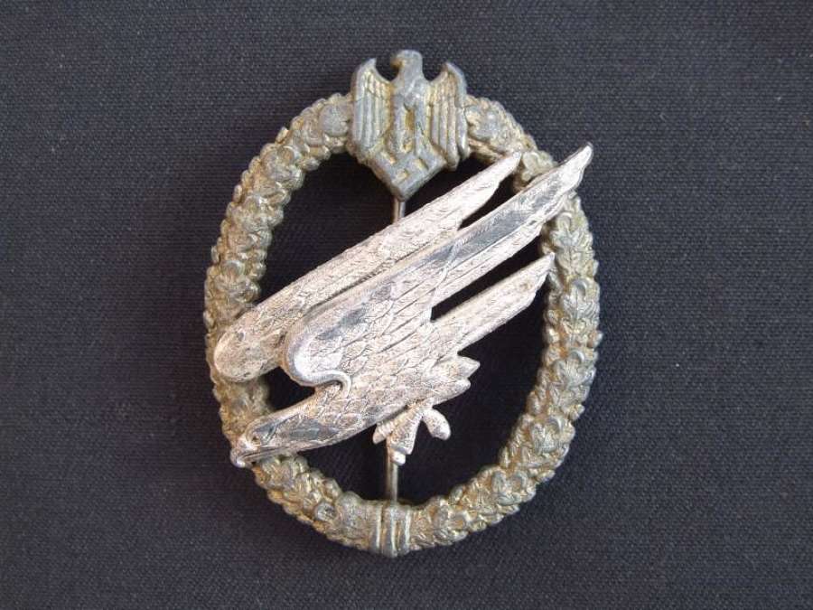 Wehrmacht (Army) Parachutist Badge by FLL Type B. The Brandenburgs