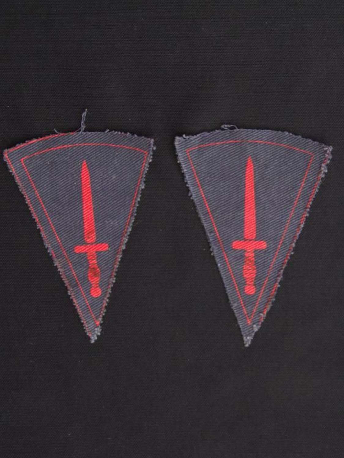 Printed Matched Pair of Wartime Commando Brigade Badges