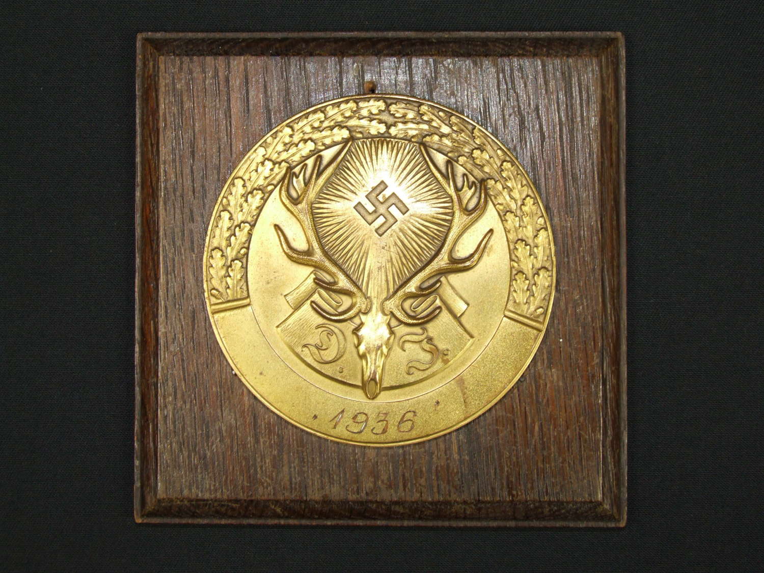 1936 Hunting Association Award in Gold on Wall Mount