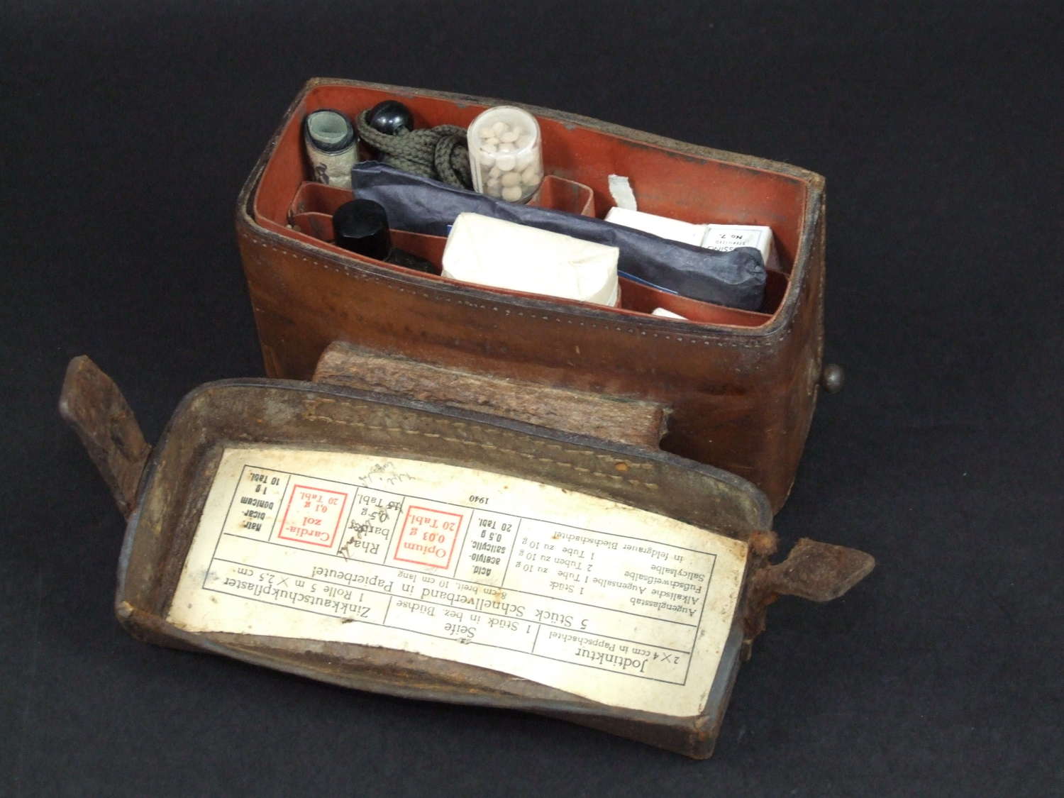 German WW2 Medics Pouch with Contents