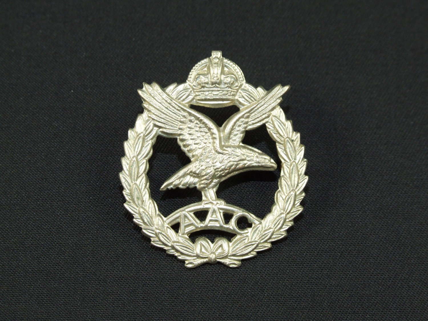 WW11 British Army Air Corps Beret Badge (aka Glider Pilot's badge)