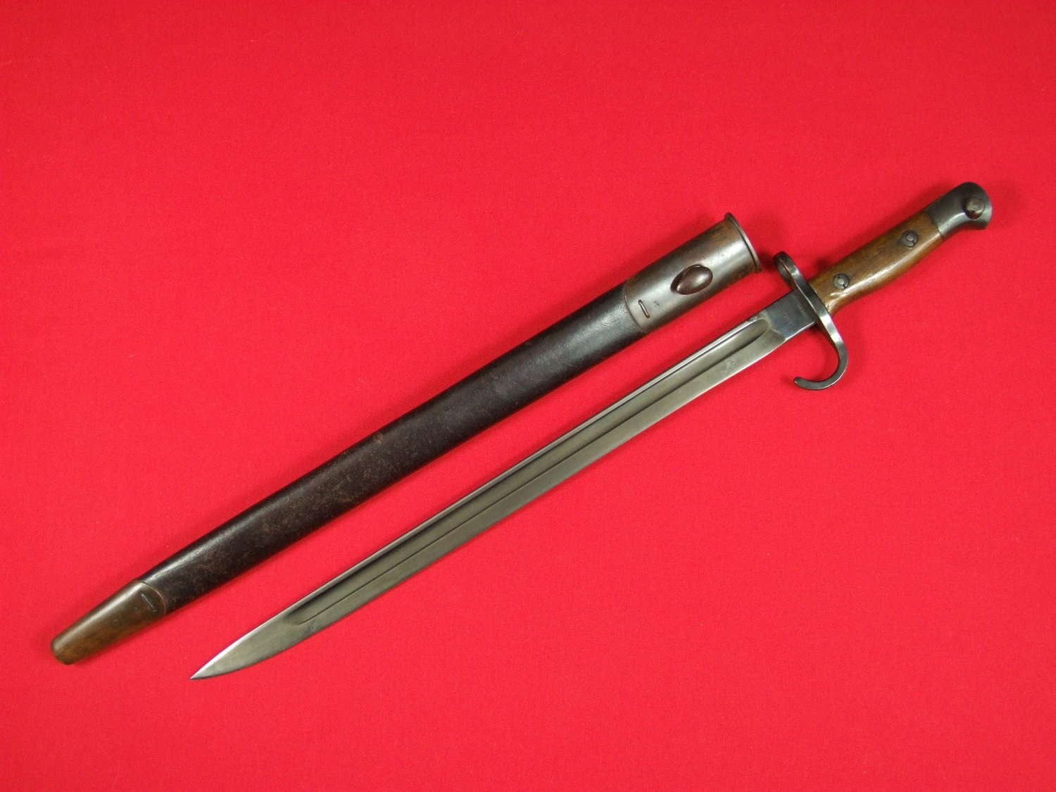Exceptional 1907 Hooked Quillon Bayonet