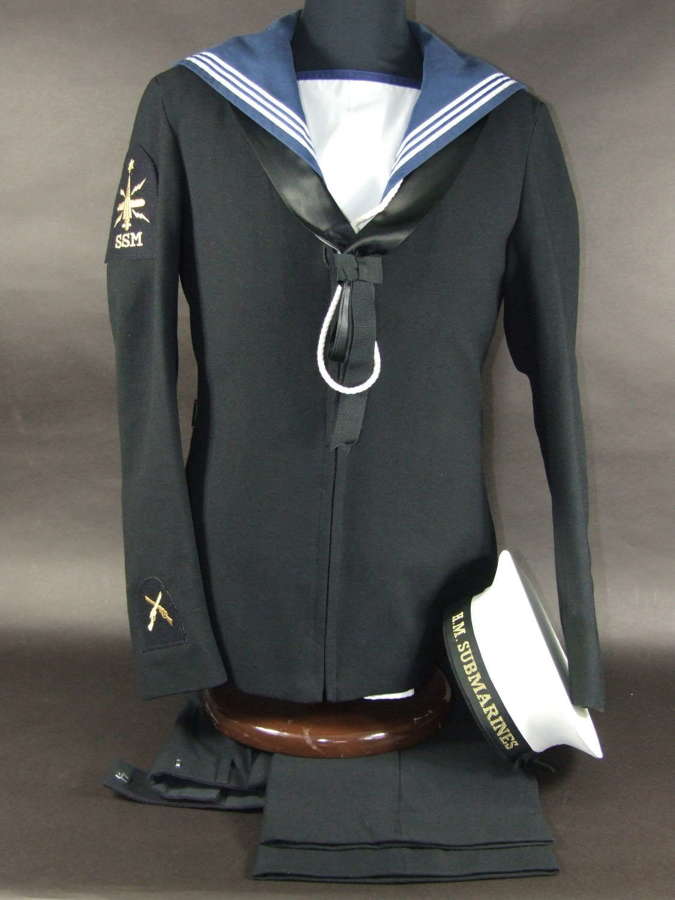 Modern Royal Navy Submarine Service Ratings Uniform