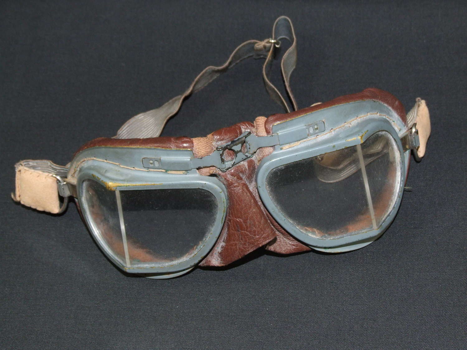 RAF MkV111 Goggles. Wartime Issue