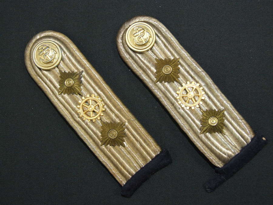 Kriegsmarine Kapitanleutnant Shoulder Boards