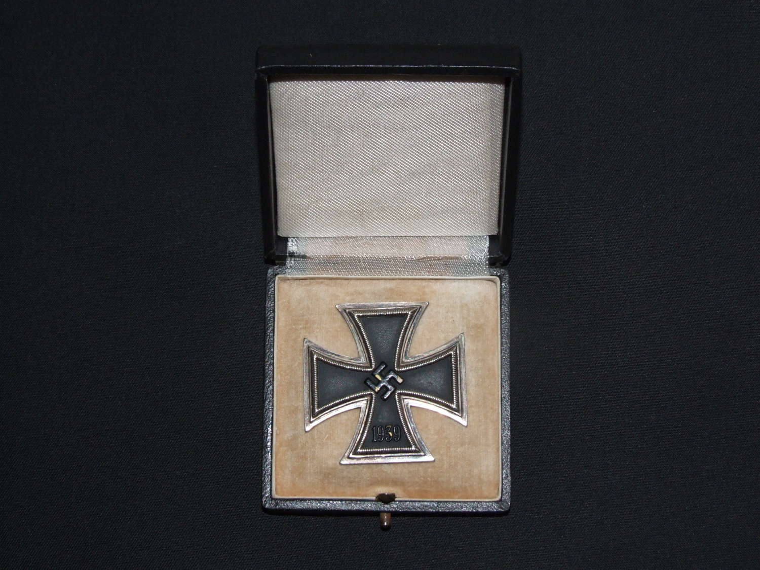 Cased 1939 Iron Cross 1st Class by Souval. Non Magnetic Core