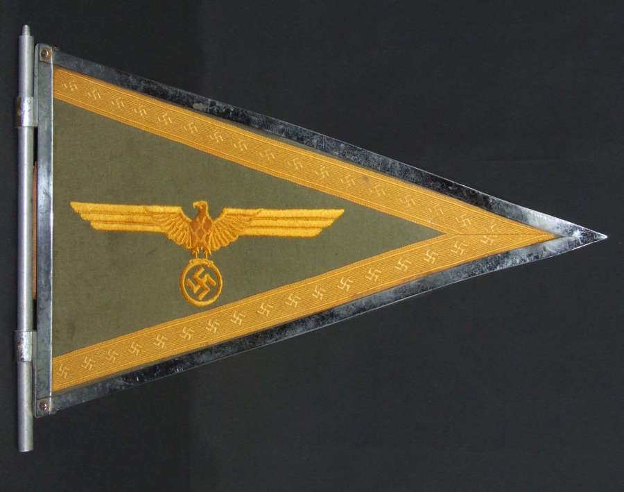 Heer General's Car Pennant with Frame