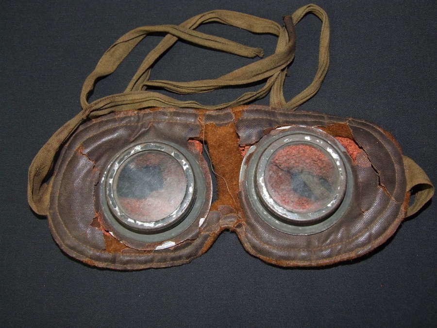 WW1 British Army Gas Goggle C1915
