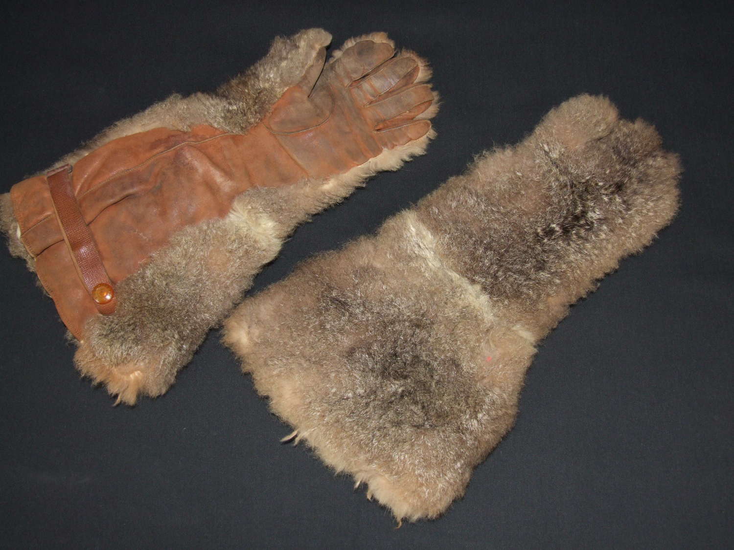 Royal Flying Corps Type Private Purchase Fur Gauntlets by Dents