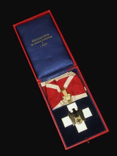Social Welfare 1st Class Neck Order by Godet