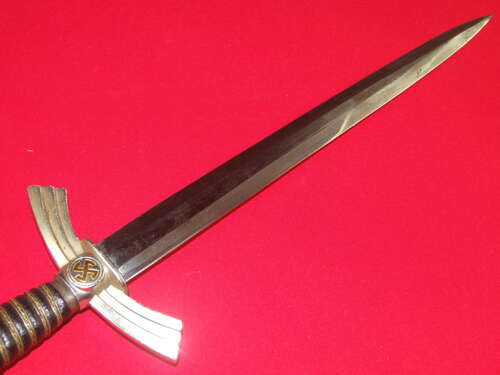 A good example of a 1st Pattern Luftwaffe Dagger by WKC
