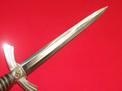 A good example of a 1st Pattern Luftwaffe Dagger by WKC