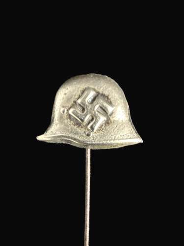 M16 Stahlhelm and Swastika Sympathiser Stickpin.