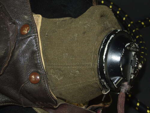 RAF B Type 1939 Size 4 with D Type Oxygen Mask