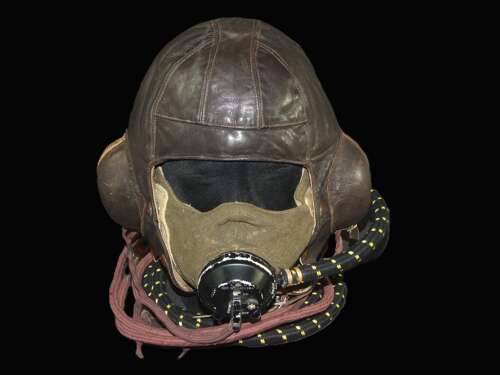 RAF B Type 1939 Size 4 with D Type Oxygen Mask