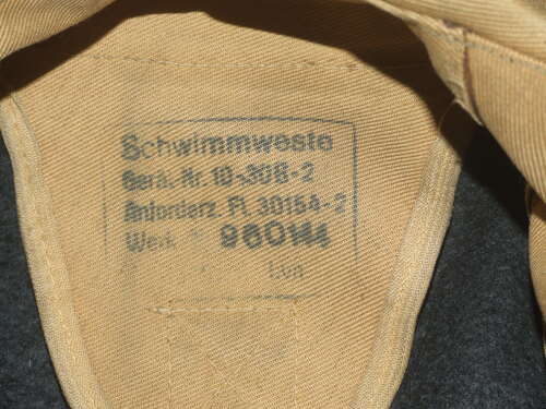 Luftwaffe Model 10-30 B-2 Backless waistcoat-style Schwimmweste