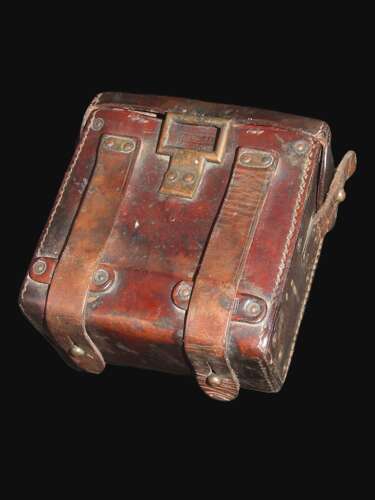 WW1 German Fernglas 08 Galilean Binoculars, with Leather Case and Rain Guard