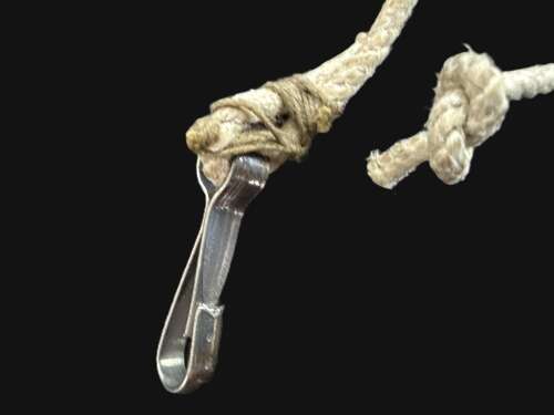 Luftwaffe Gravity Knife and Flare Pistol Lanyard