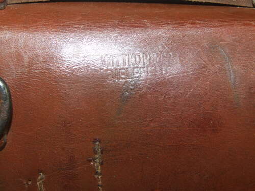 1939 Dated Field Dressing Kit and Medic;s Armband
