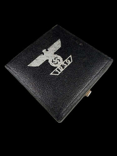 Cased Spange to the Iron Cross First Class by Deumer