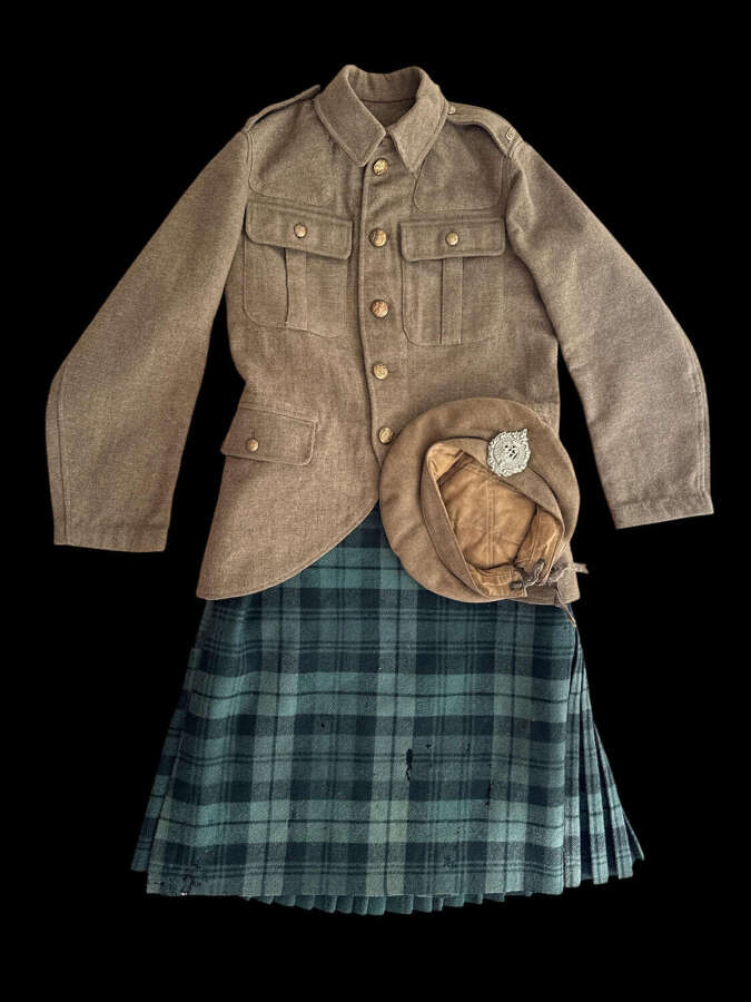 WW1 Scottish Argyll and Sutherland Highlanders Uniform - Attributed