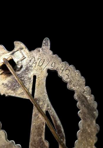 Heer/Waffen-SS Infantry Assault Badge in Silver complete with LDO cellophane packet