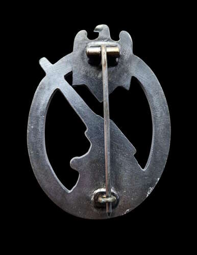 Army Flak Badge in LDO cellophane packet by Alois Rettenmaier.