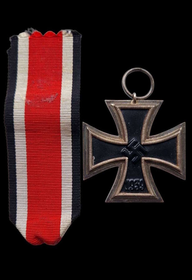 1939 Iron Cross Second Class by Weidmann.