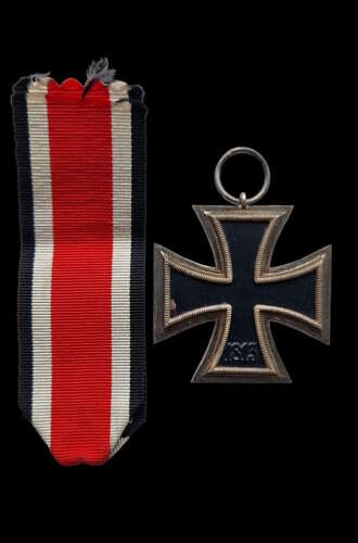1939 Iron Cross Second Class by Weidmann.