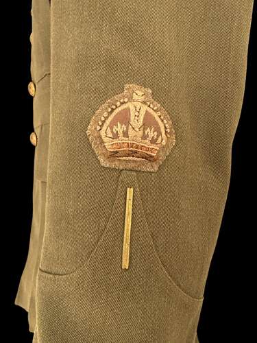 Attributed WW1 Warrant Officer Tunic With Battle Insignia - 1/8th Lancashire Fusiliers