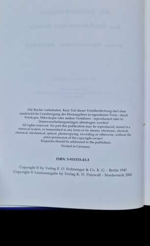 Die Auszeichnungen des GrossDeutschen Reichs book by Dr Doehle Reprint 2000.