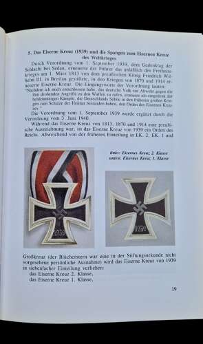 Die Auszeichnungen des GrossDeutschen Reichs book by Dr Doehle Reprint 2000.