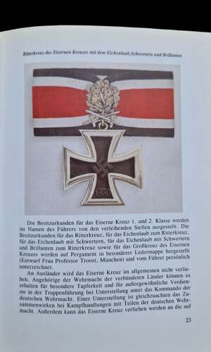 Die Auszeichnungen des GrossDeutschen Reichs book by Dr Doehle Reprint 2000.