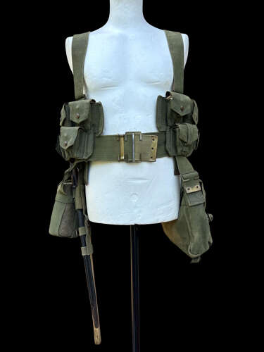 Complete Set of WW1 British 1908 Pattern Webbing with Entrenching Tool and 1907 Bayonet.
