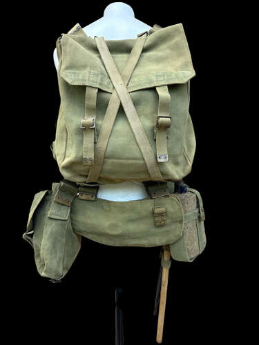 Complete Set of WW1 British 1908 Pattern Webbing with Entrenching Tool and 1907 Bayonet.