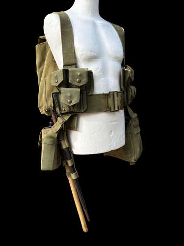 Complete Set of WW1 British 1908 Pattern Webbing with Entrenching Tool and 1907 Bayonet.